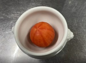 トマト丸ごとレシピ「ミネストロンスープトマトグラタン」